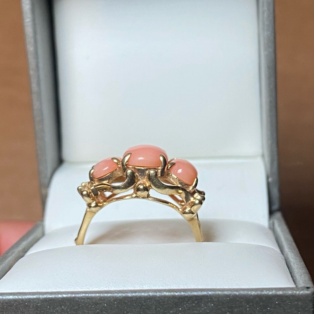 14K Pink Coral Ring Size 7.5